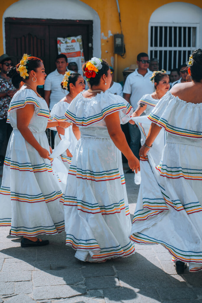 Danza tipica del Guatemala a Flores