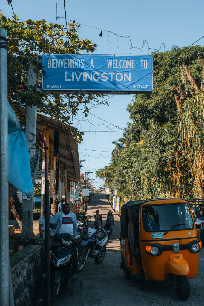 Perché visitare la città di Livingston e il Rio Dulce