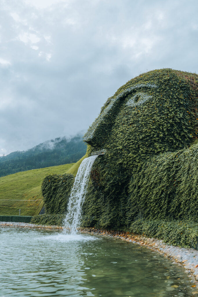 Gigante all'entrata Mondo Swarovski a Innsbruck