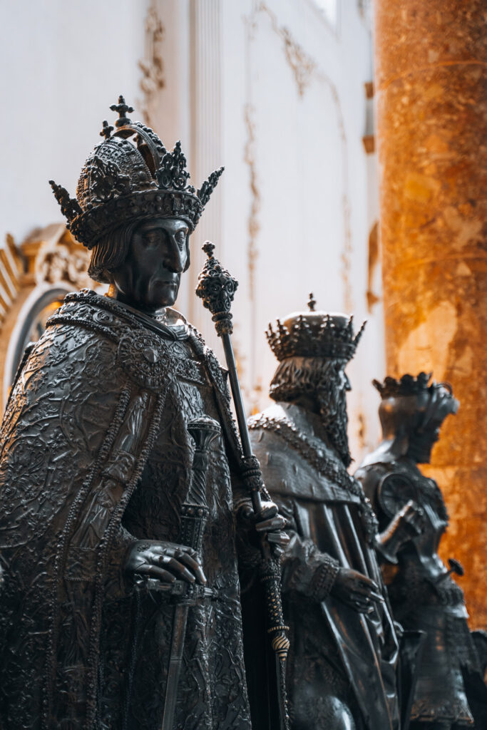 Statue chiesa di corte Innsbruck